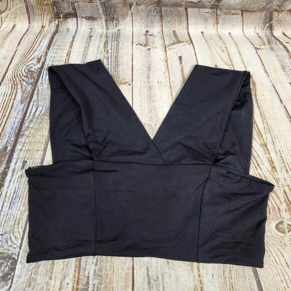 L*Space Parker Convertible Bikini Top in Black Size XS NWT - Picture 2 of 5